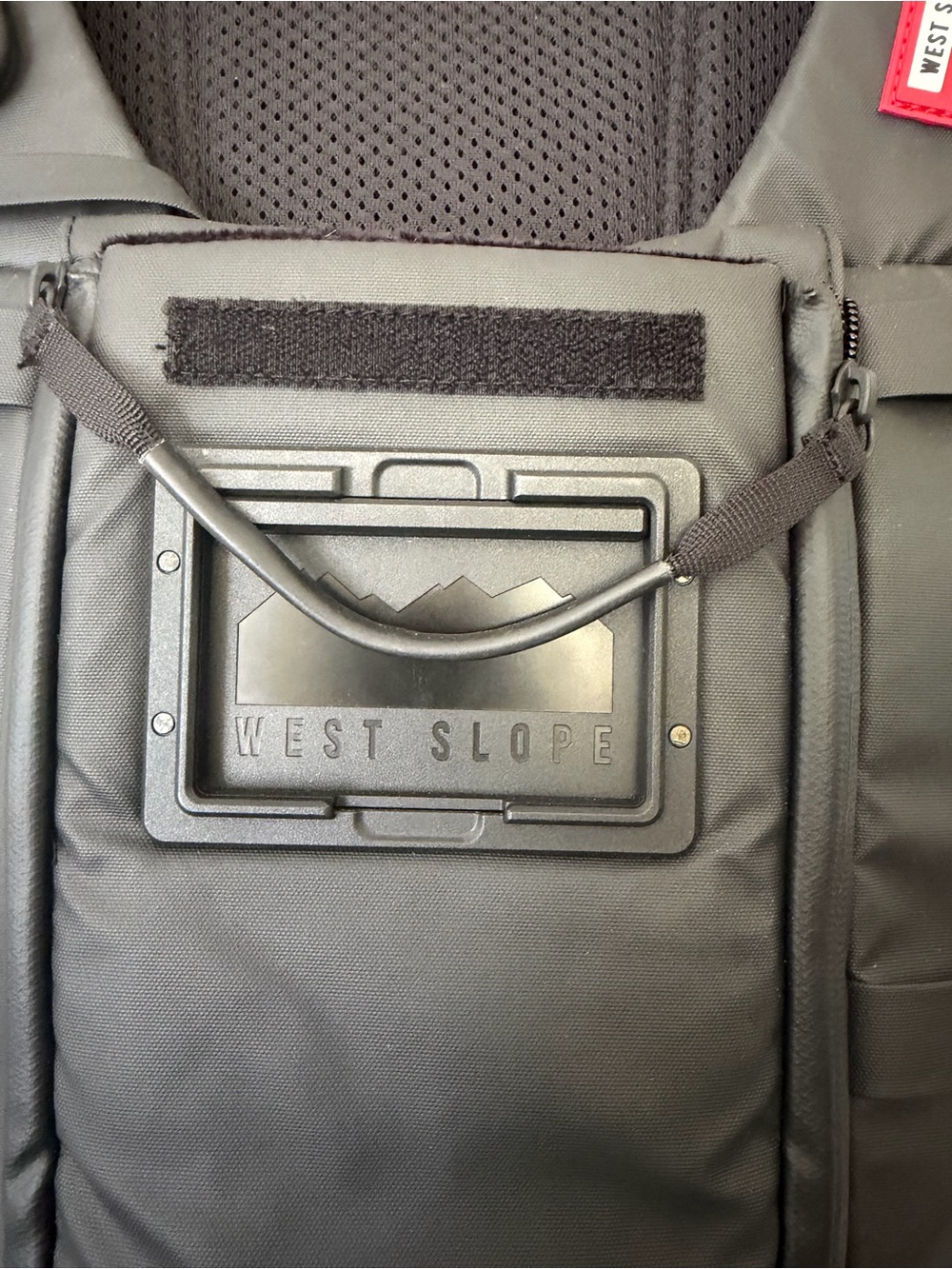 West Slope Pro-180x Chest Pack Ski / Snowboard - Picture 5 of 8